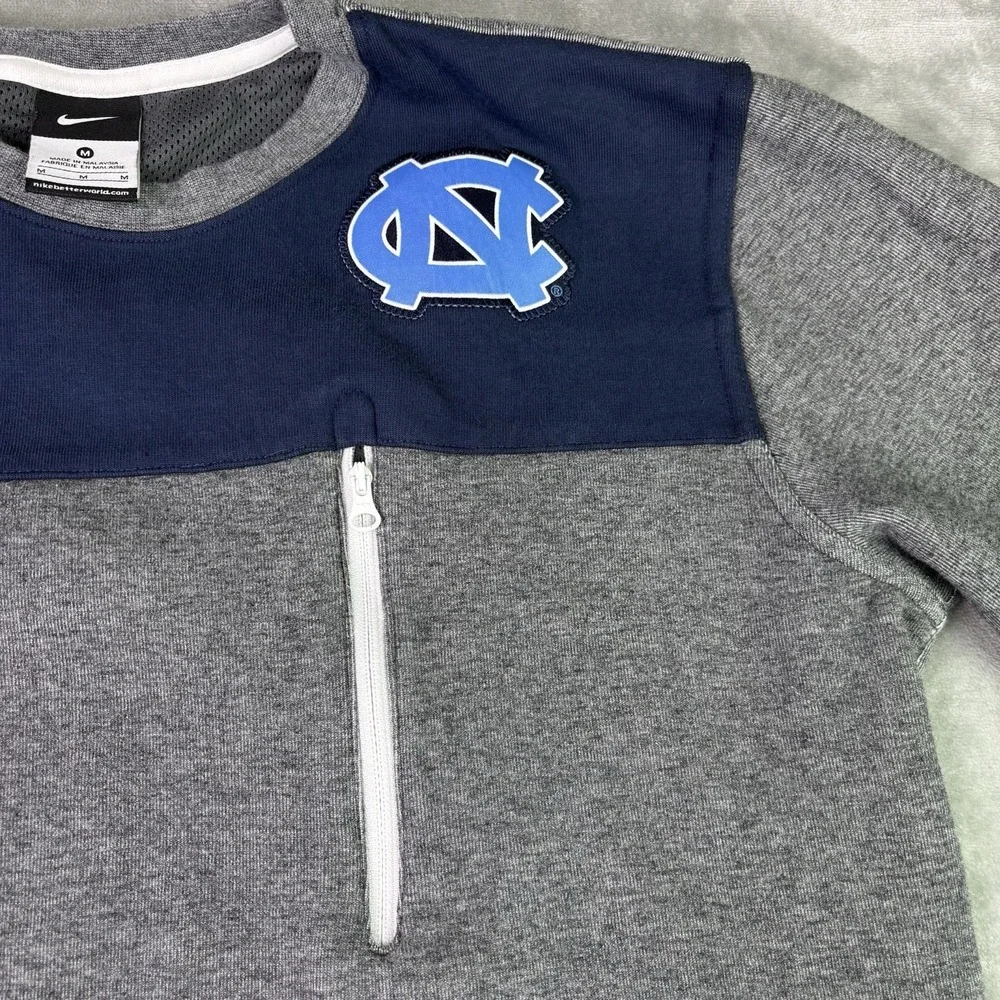 Nike Mens Medium 1/2 Zip Pullover‎ University of North Carolina UNC Tar Heels